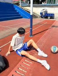 全英羽球超级1000赛｜前冠军对决挫李诗沣 石宇奇决战李佳豪争霸