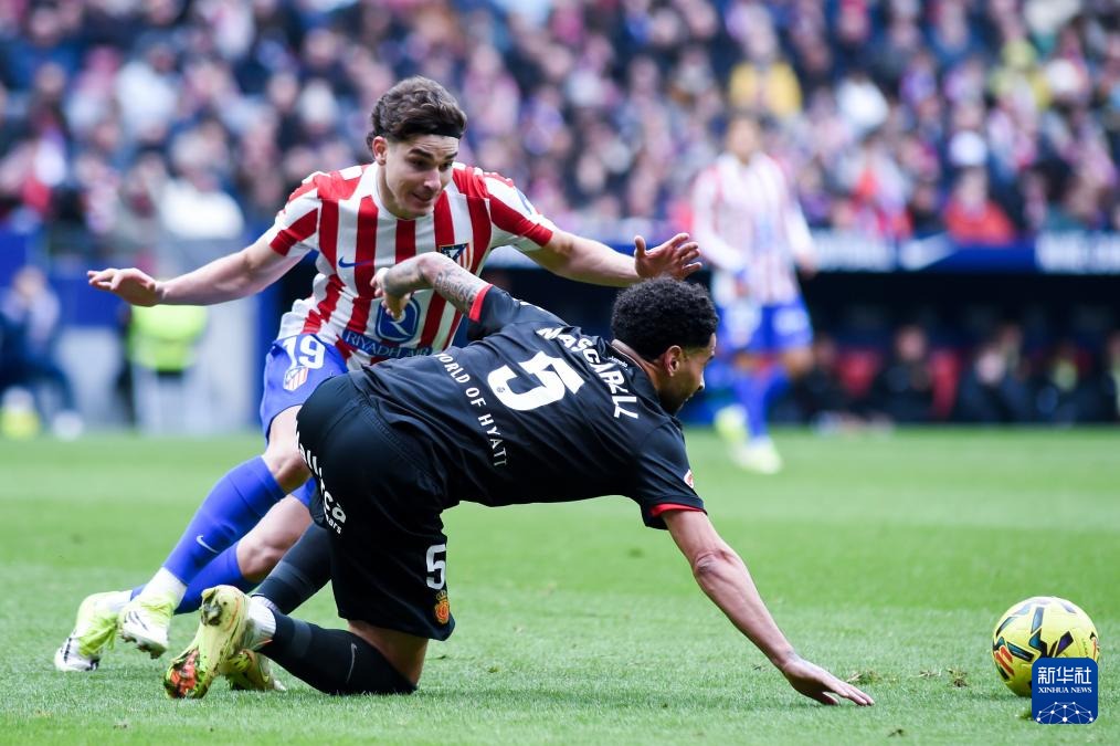 GEN选择两支LCK队伍作为冠军底座！