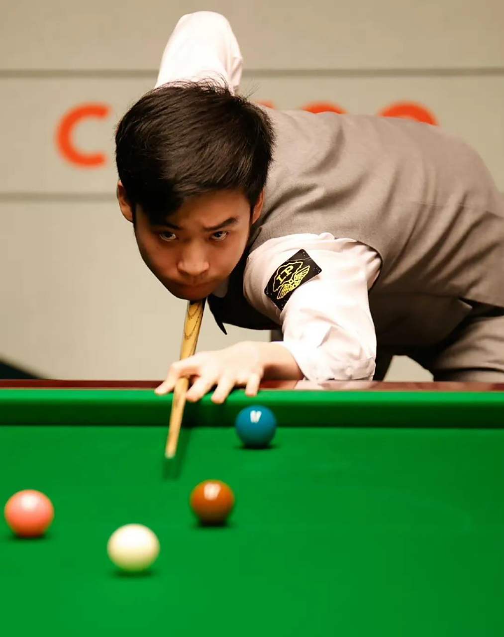 中国足球必 中国足球必